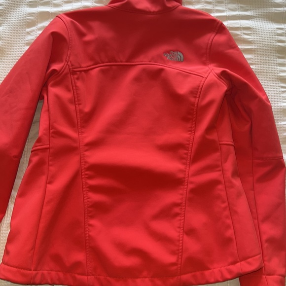 Used north face jacket - Picture 4 of 5